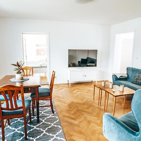 Byggmaestare Villan Motala Buitenkant foto