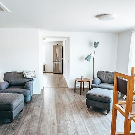 Byggmaestare Villan Motala Buitenkant foto