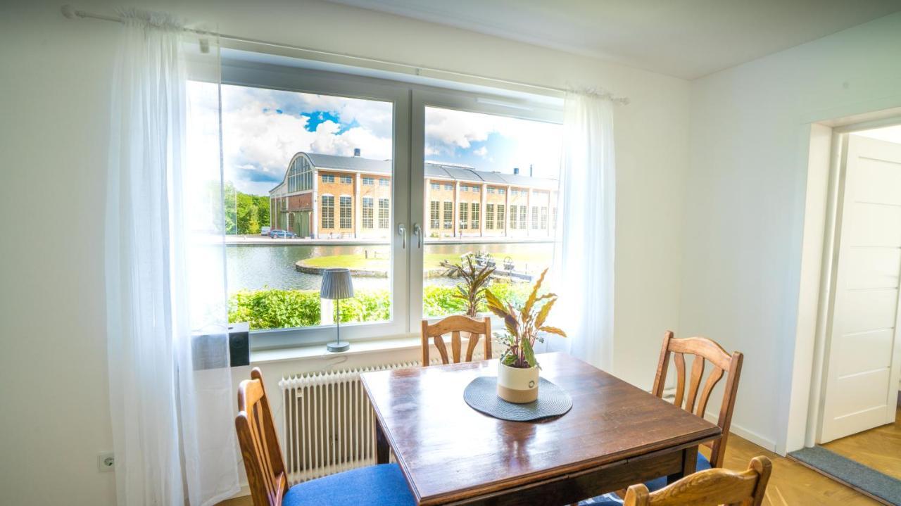 Byggmaestare Villan Motala Buitenkant foto
