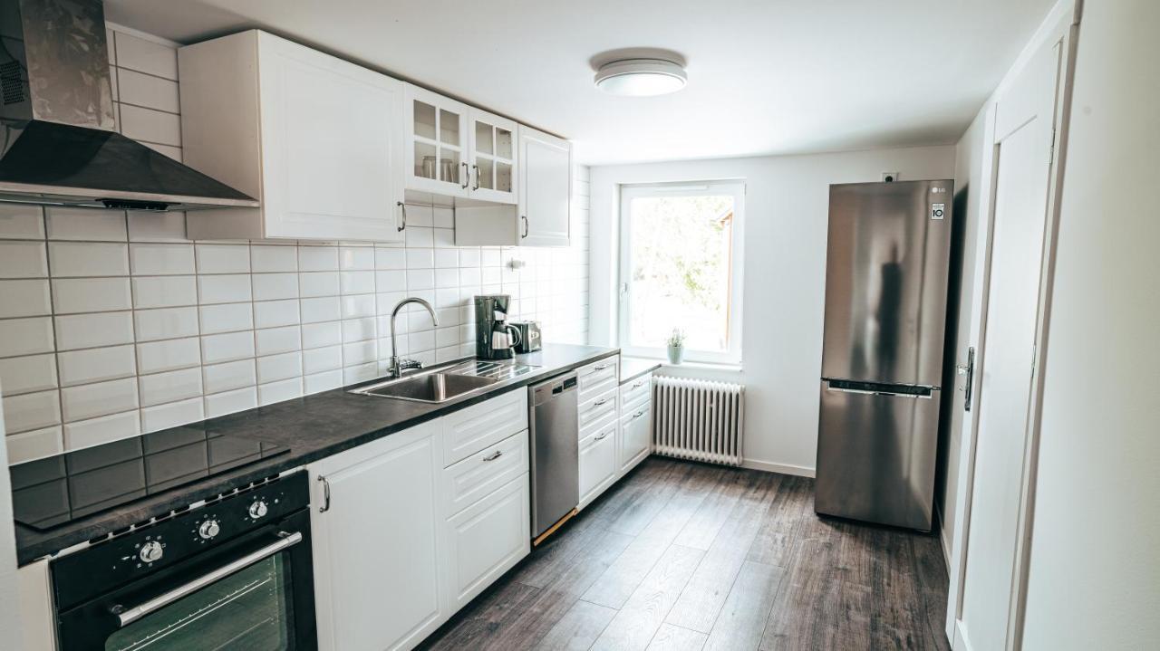 Byggmaestare Villan Motala Buitenkant foto