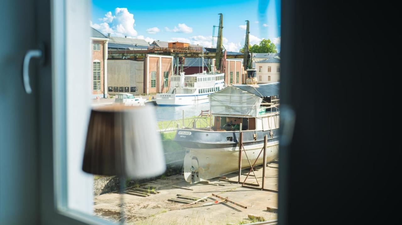 Byggmaestare Villan Motala Buitenkant foto